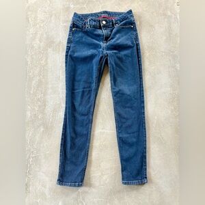 White House Black Market Women’s Hi- Rise Skinny Jeans. Size 4. Blue.